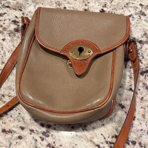Dooney & Bourke Tan Leather Crossbody Bag vintage!